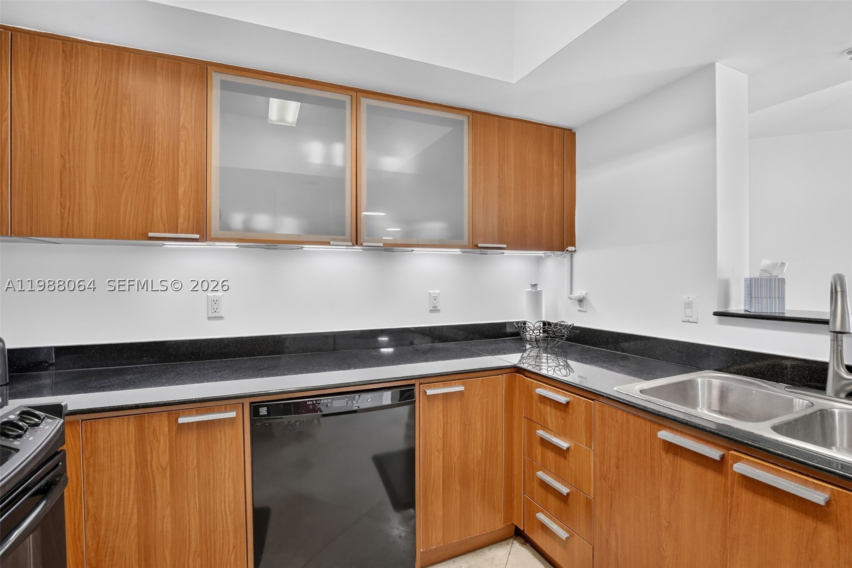 16699 Collins Ave #2404, Sunny Isles Beach FL 33160