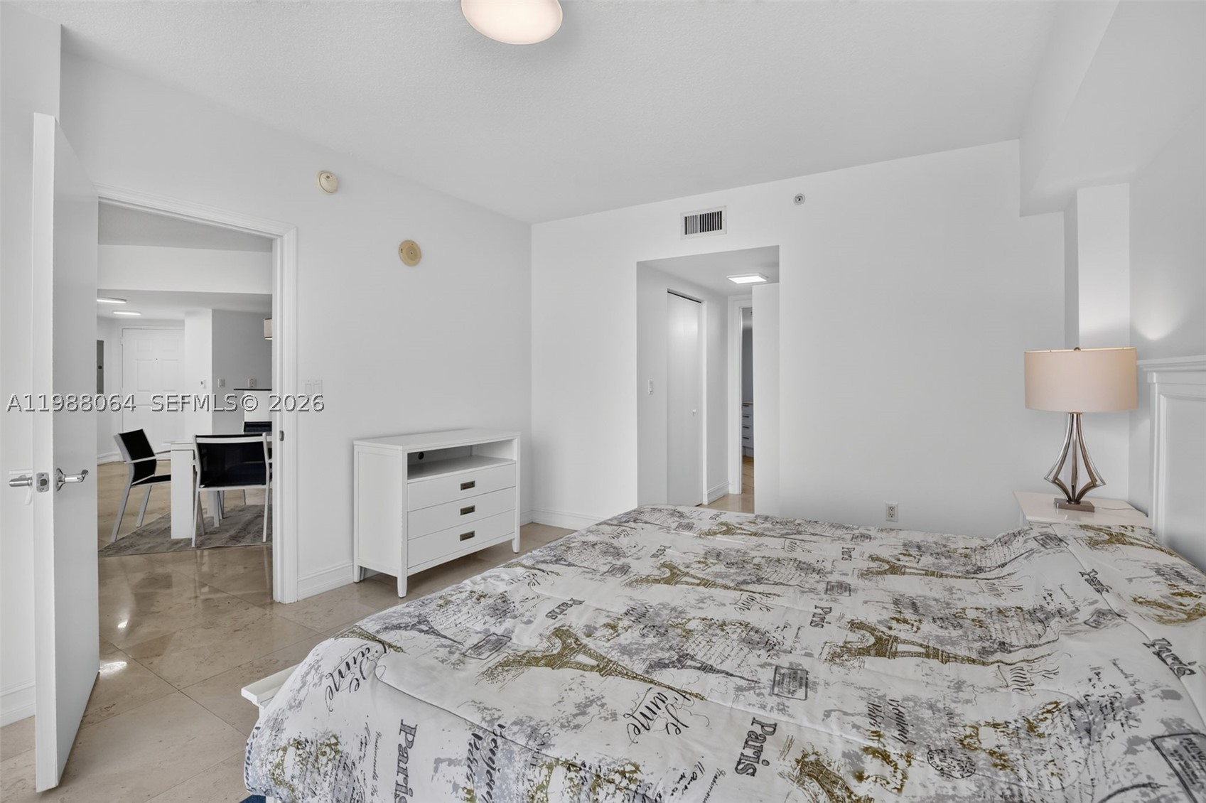 16699 Collins Ave #2404, Sunny Isles Beach FL 33160