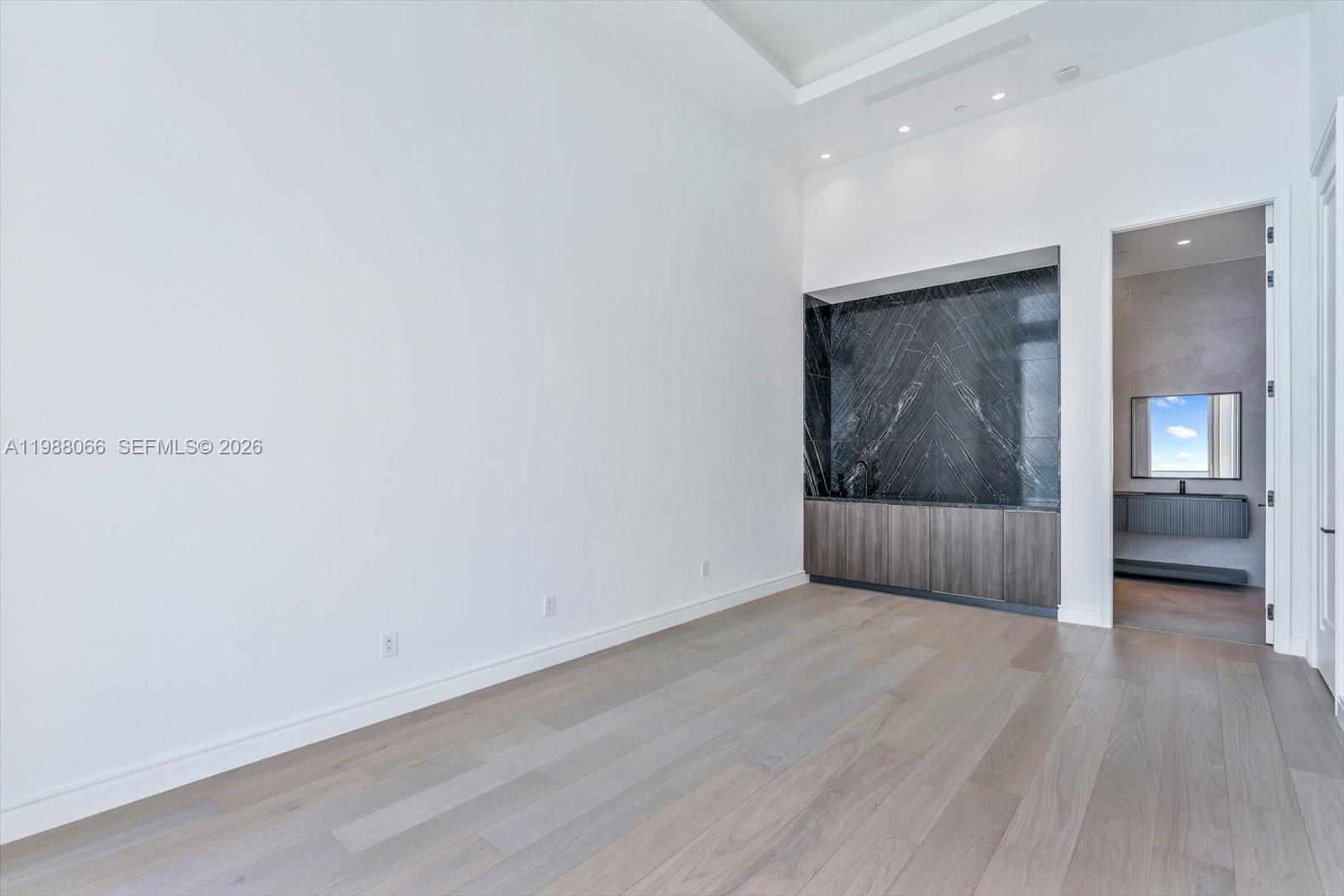 17901 Collins Ave #PH-01, Sunny Isles Beach FL 33160