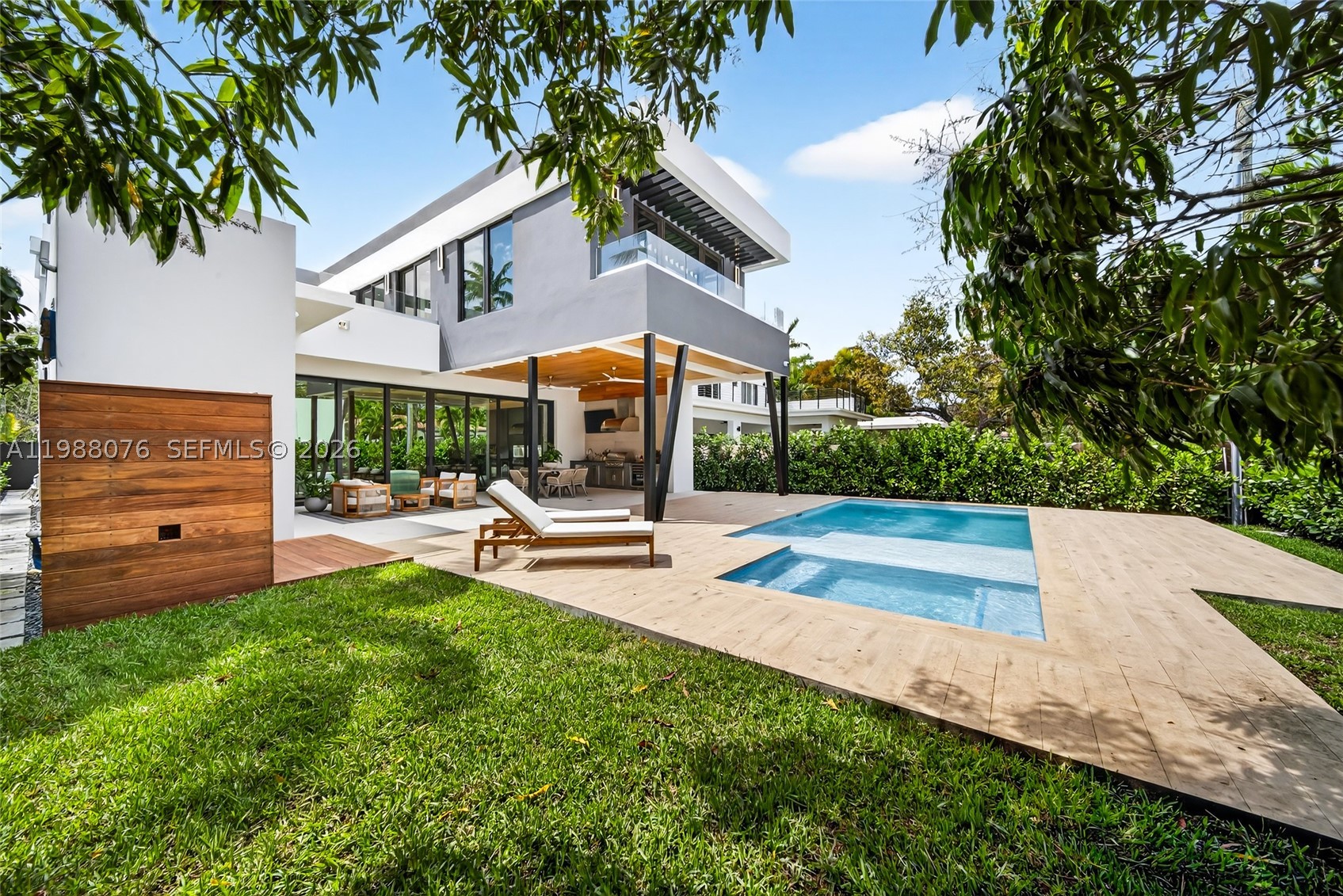 609 SW 24th Rd, Miami FL 33129
