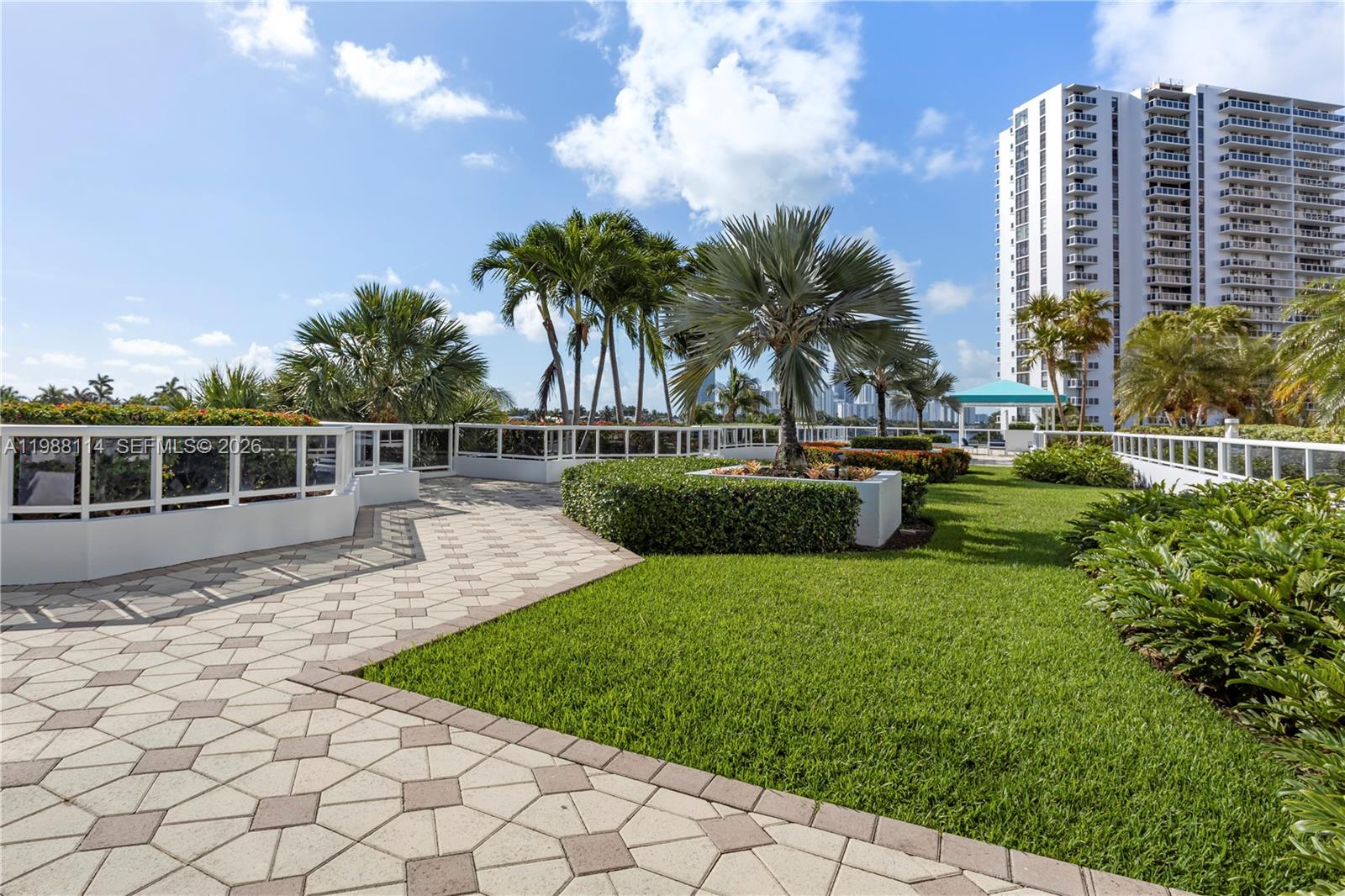 3802 NE 207th St #1001, Aventura FL 33180