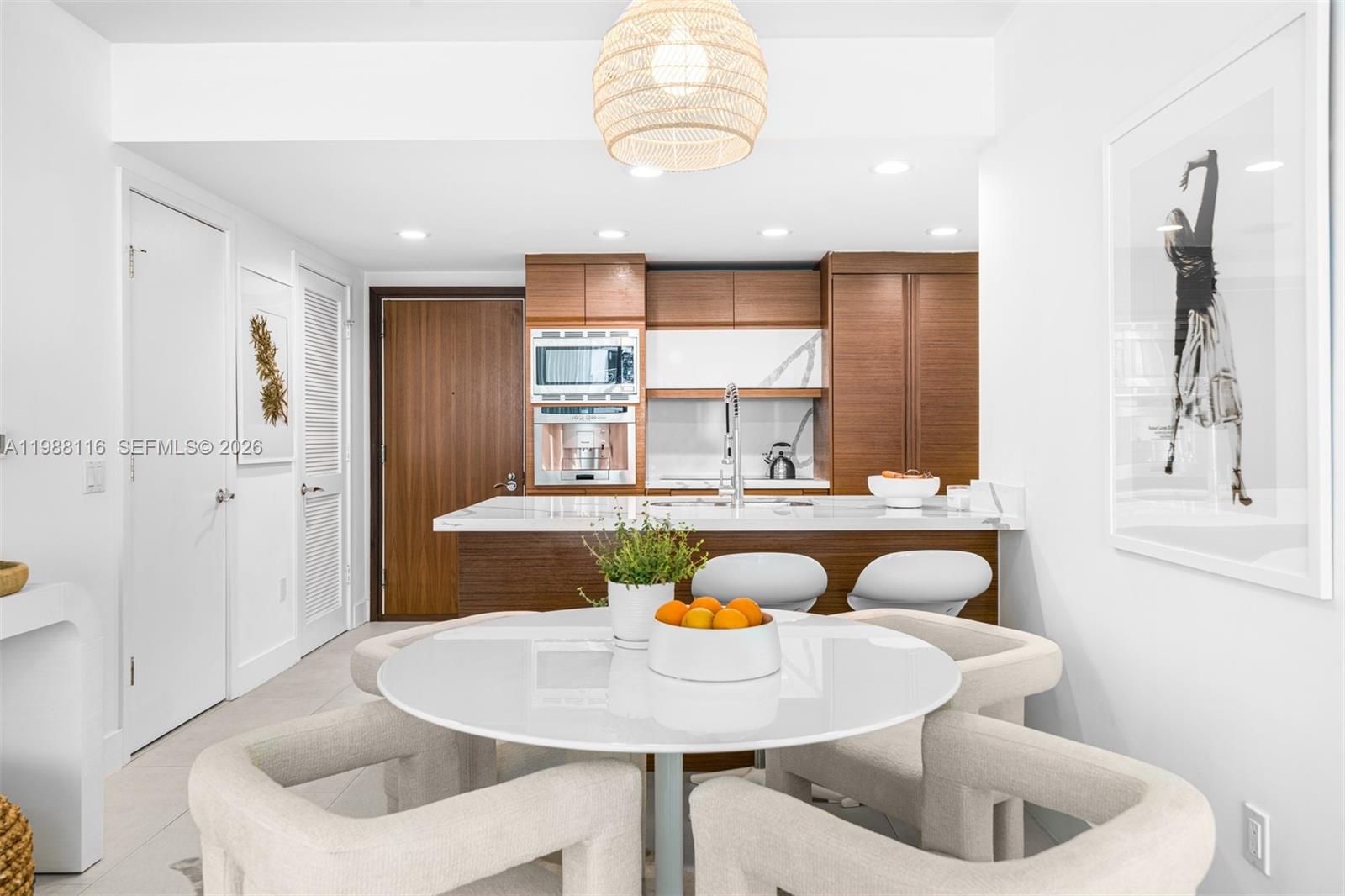 5875 Collins Ave #906, Miami Beach FL 33140