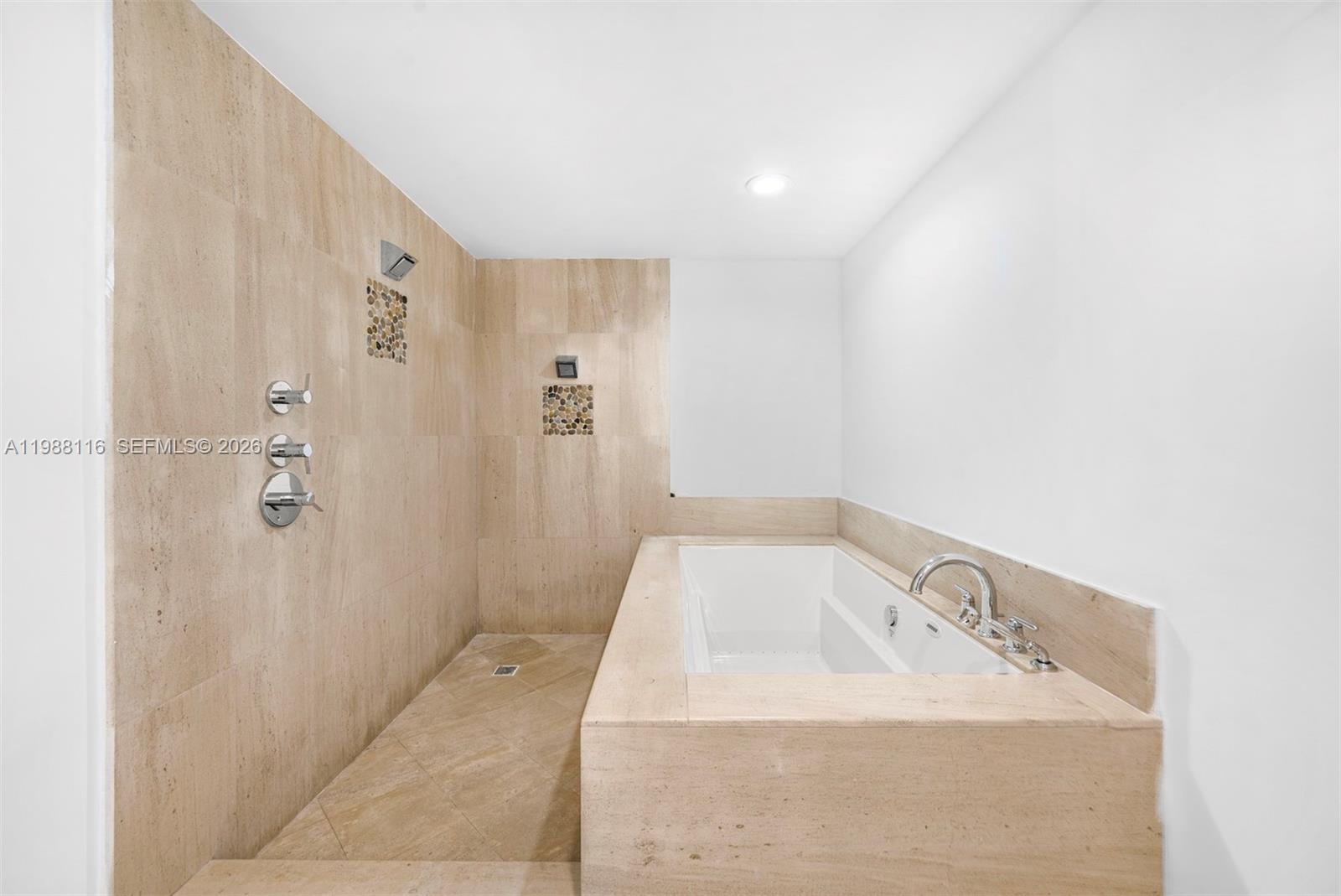 5875 Collins Ave #906, Miami Beach FL 33140