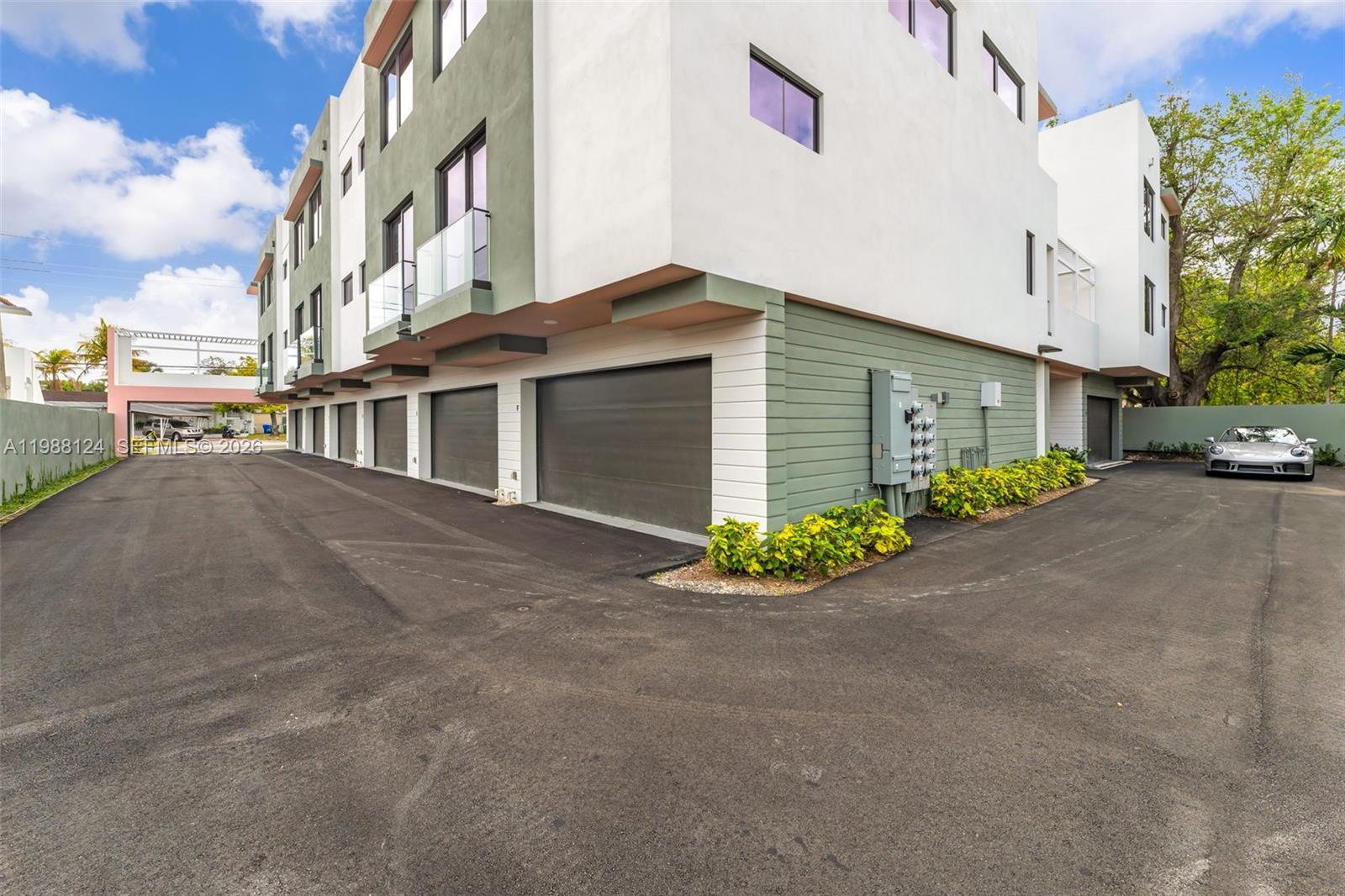 721 SW 11th Street #E, Miami FL 33129