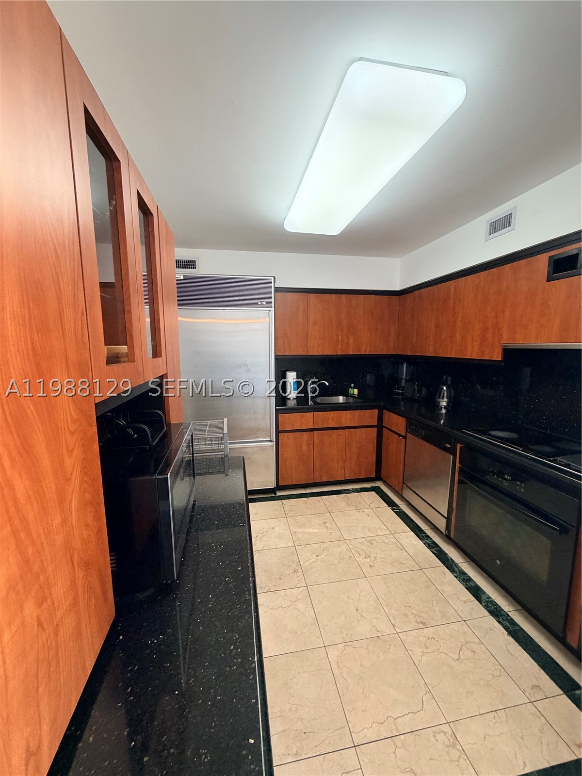 5161 Collins Ave #1506, Miami Beach FL 33140