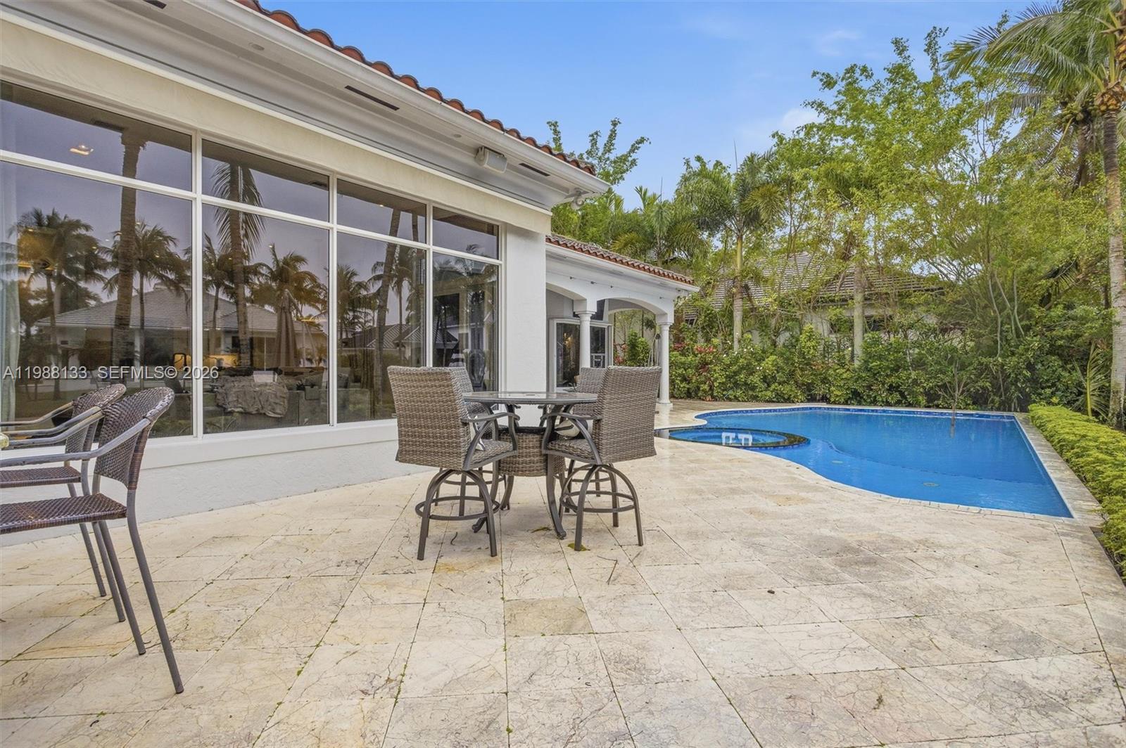 611 Sweet Bay Ave, Plantation FL 33324