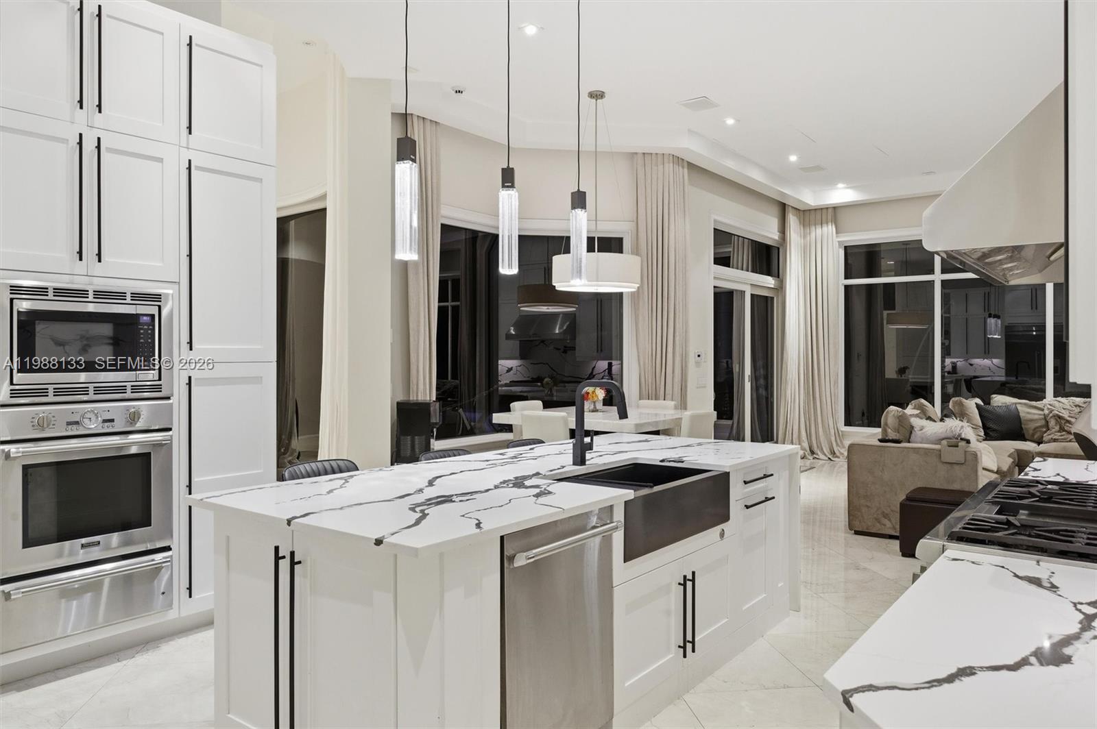 611 Sweet Bay Ave, Plantation FL 33324