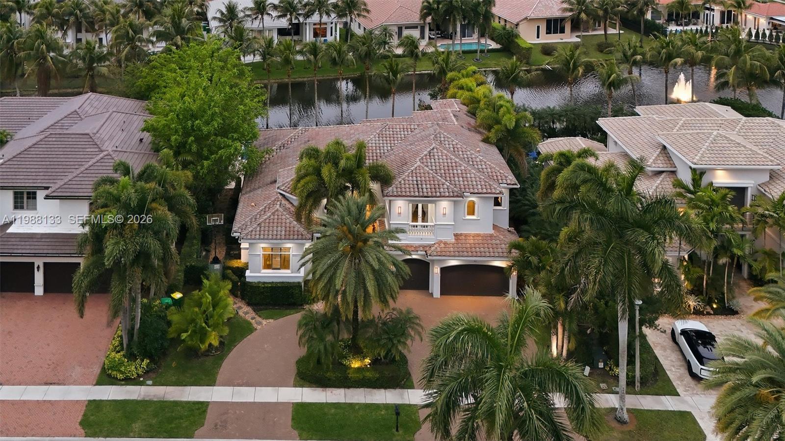 611 Sweet Bay Ave, Plantation FL 33324