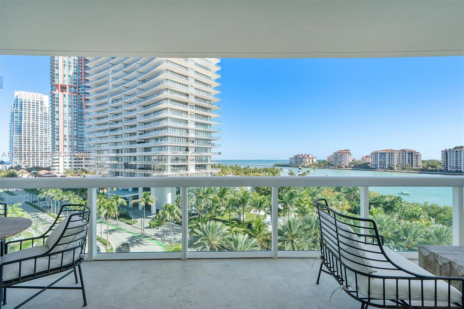 1000 S Pointe Dr #705, Miami Beach FL 33139