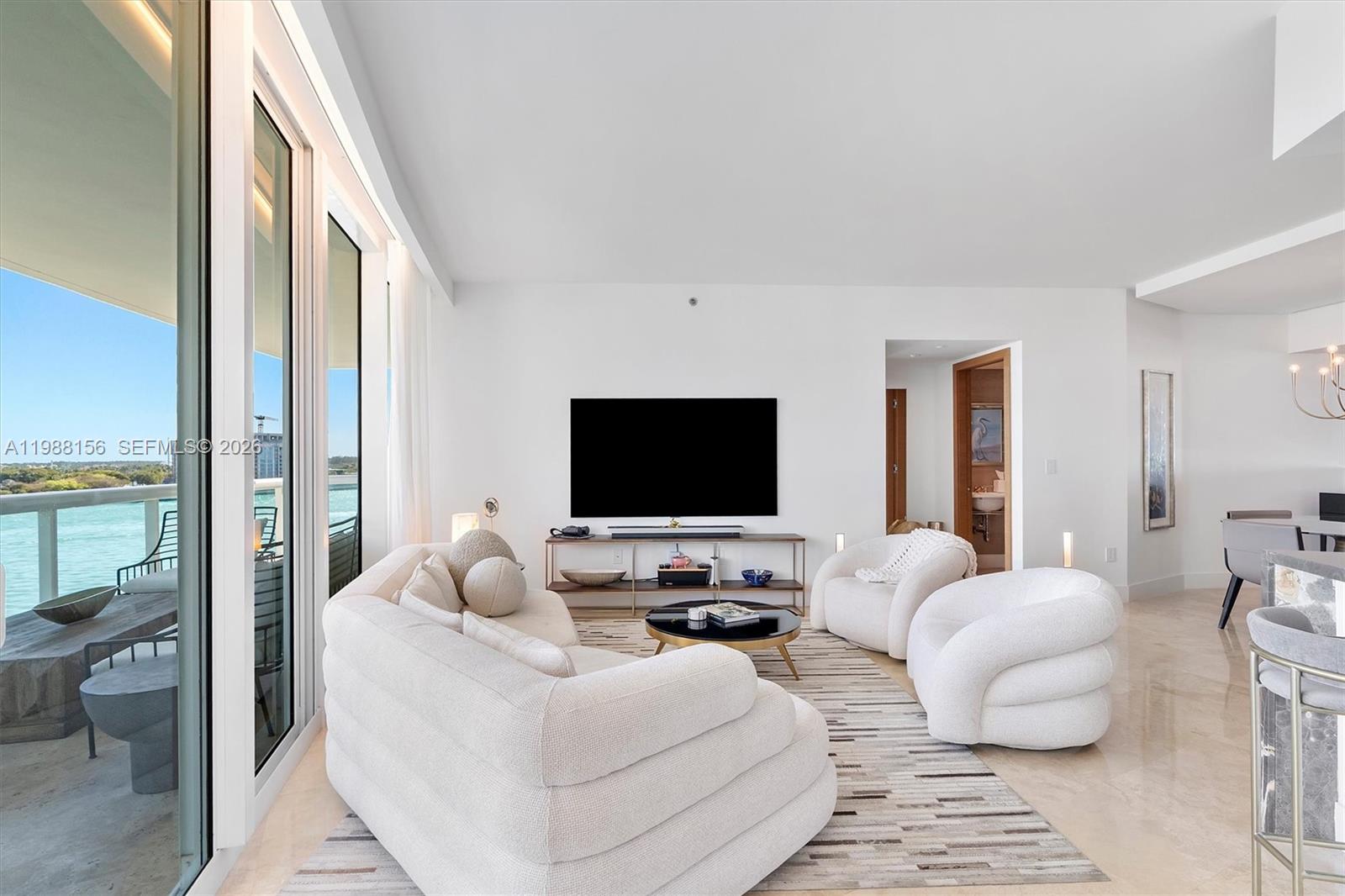 1000 S Pointe Dr #705, Miami Beach FL 33139