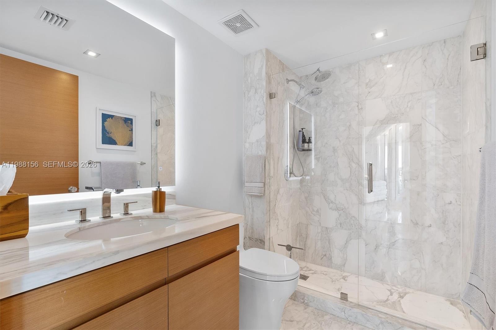 1000 S Pointe Dr #705, Miami Beach FL 33139