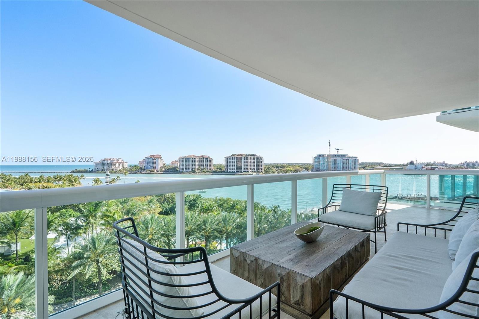 1000 S Pointe Dr #705, Miami Beach FL 33139