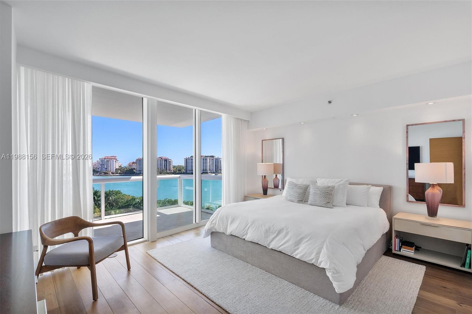 1000 S Pointe Dr #705, Miami Beach FL 33139