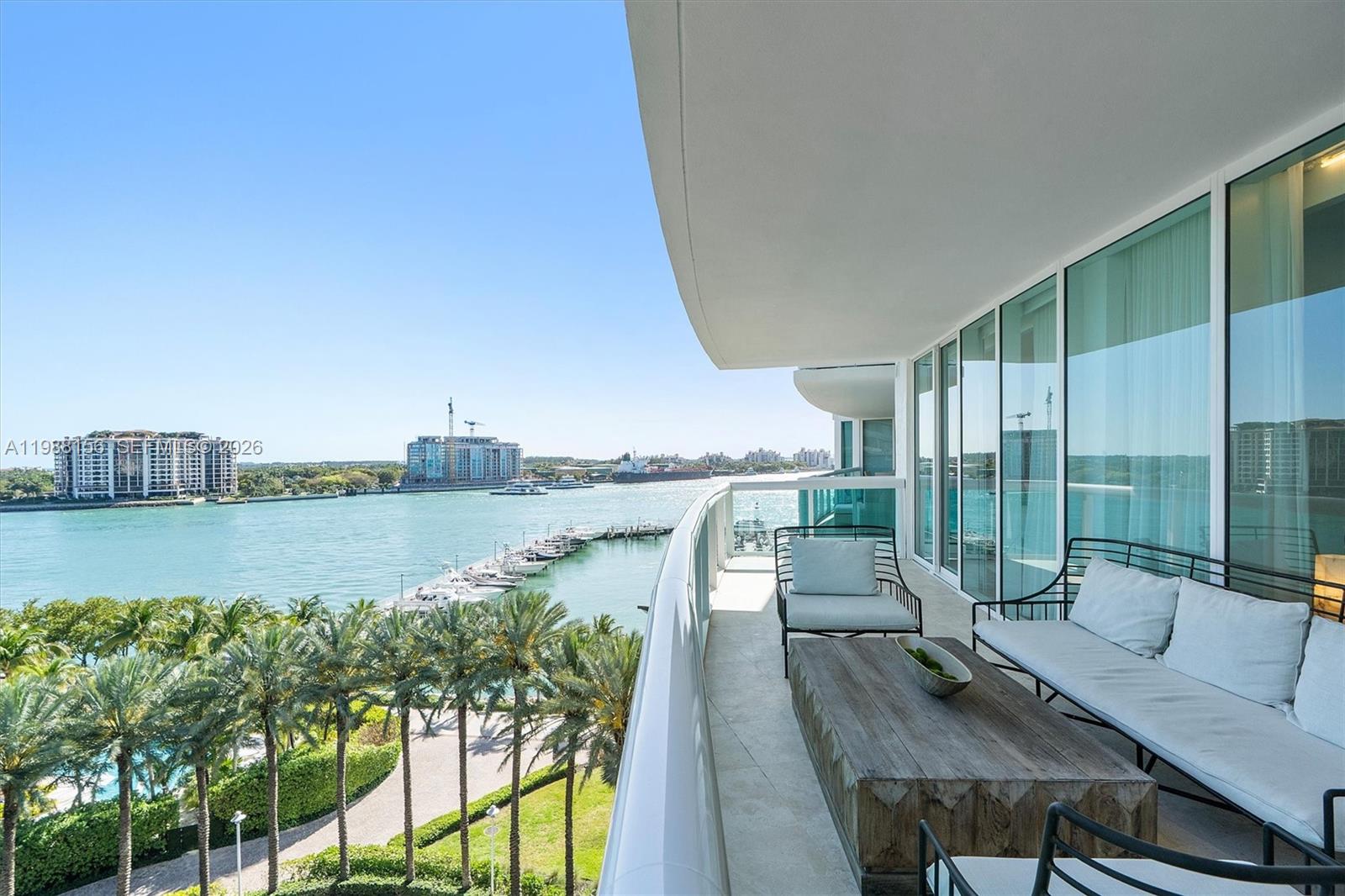 1000 S Pointe Dr #705, Miami Beach FL 33139