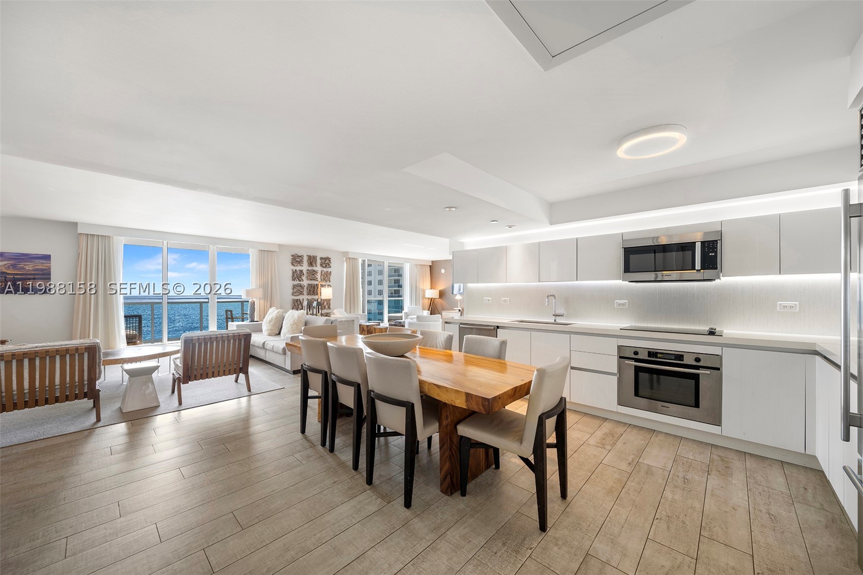 102 24th St #1040, Miami Beach FL 33139