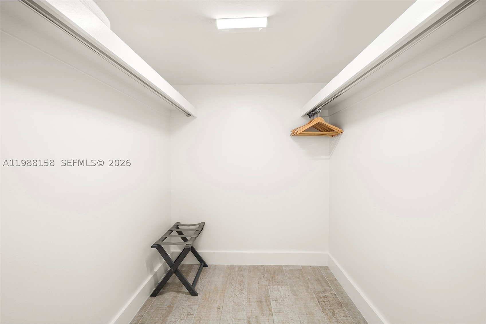102 24th St #1040, Miami Beach FL 33139