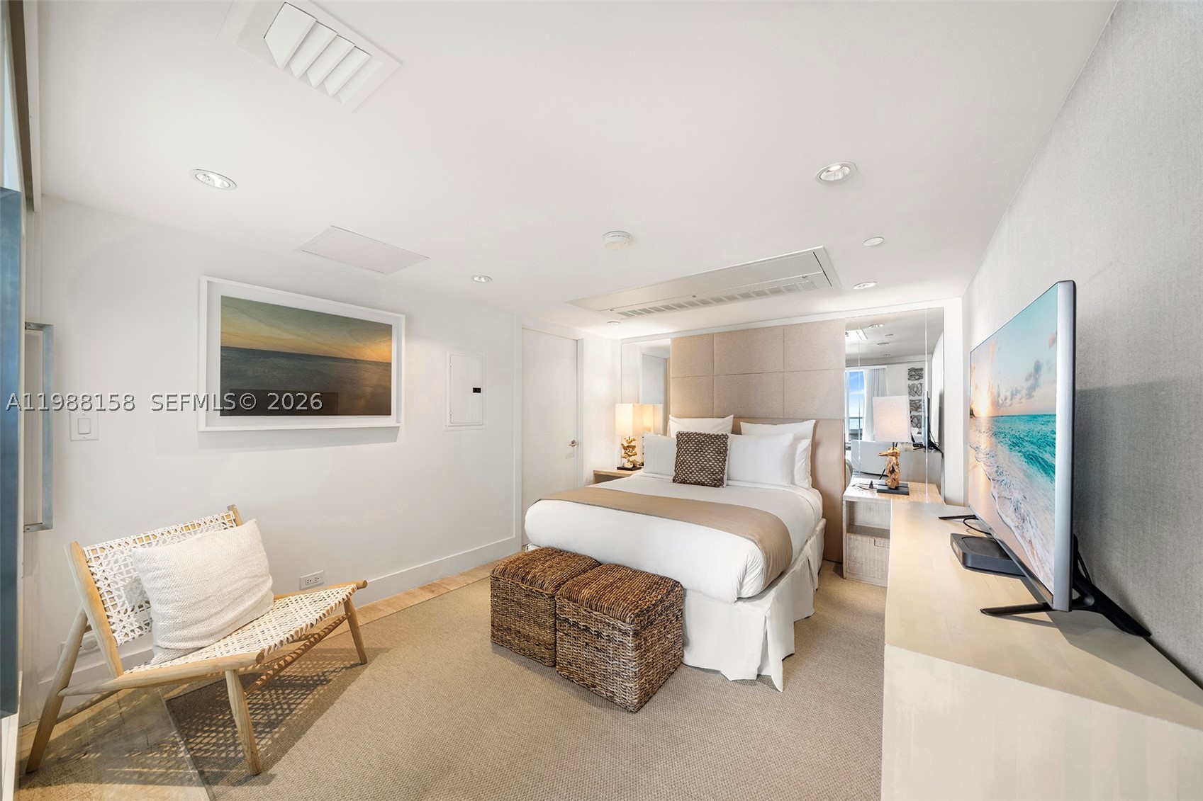 102 24th St #1040, Miami Beach FL 33139