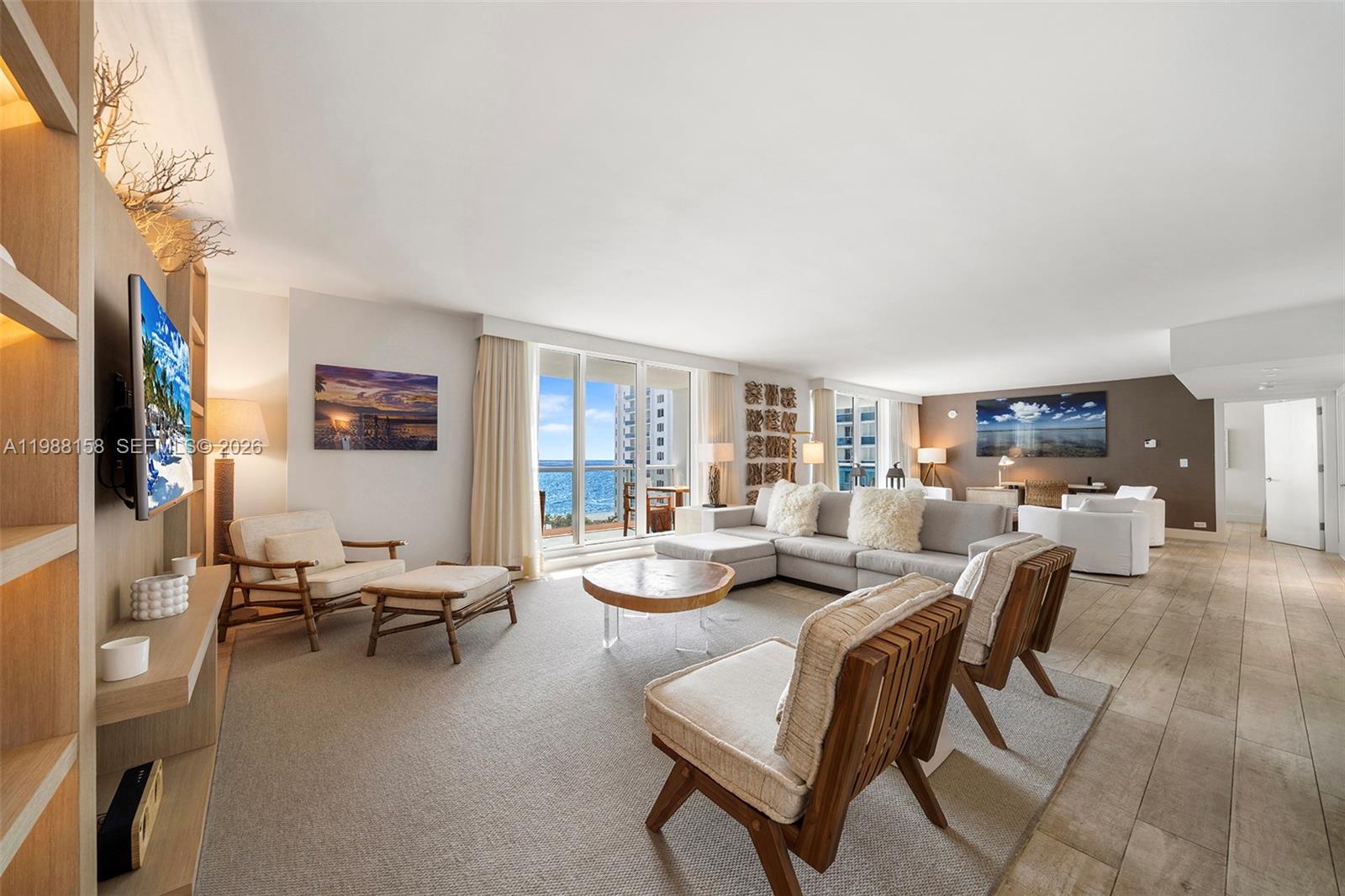 102 24th St #1040, Miami Beach FL 33139