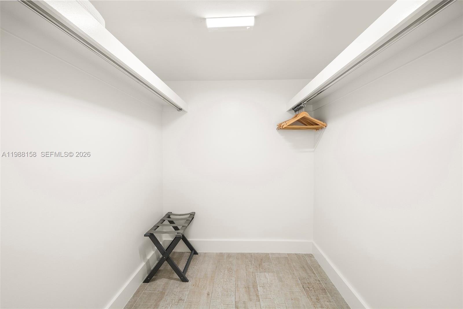 102 24th St #1040, Miami Beach FL 33139