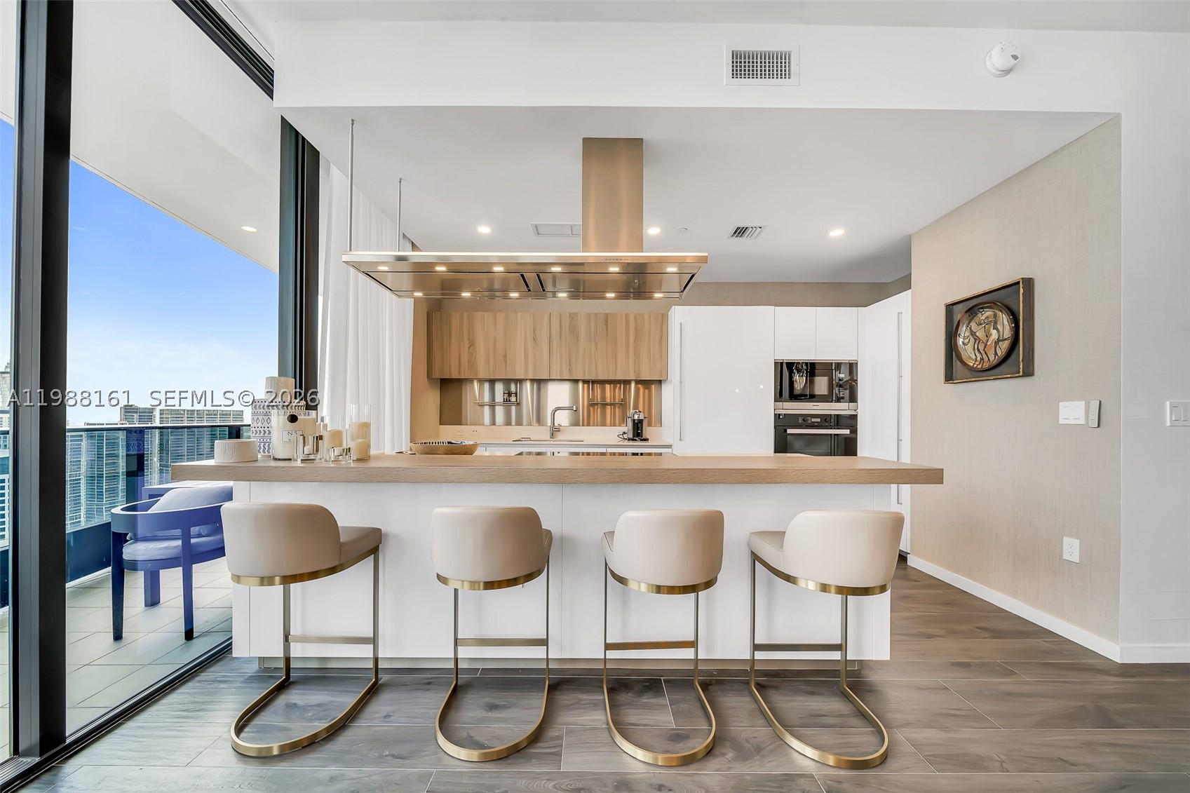 1000 Brickell Plz #PH5807, Miami FL 33131