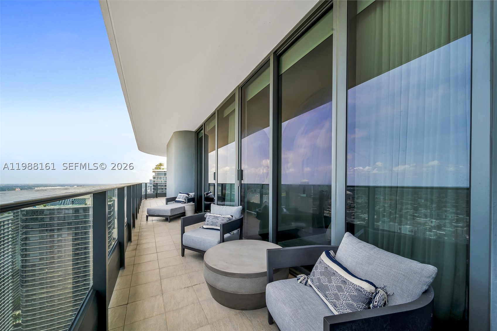 1000 Brickell Plz #PH5807, Miami FL 33131