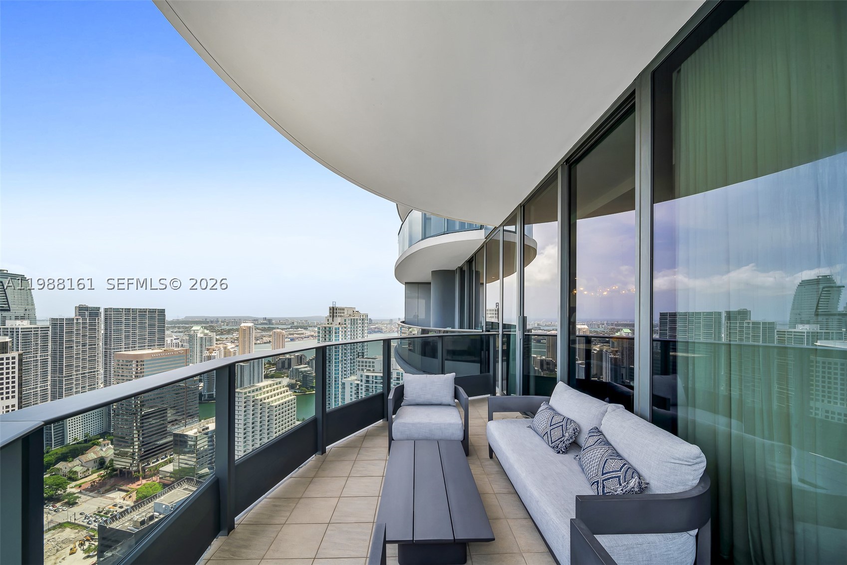 1000 Brickell Plz #PH5807, Miami FL 33131