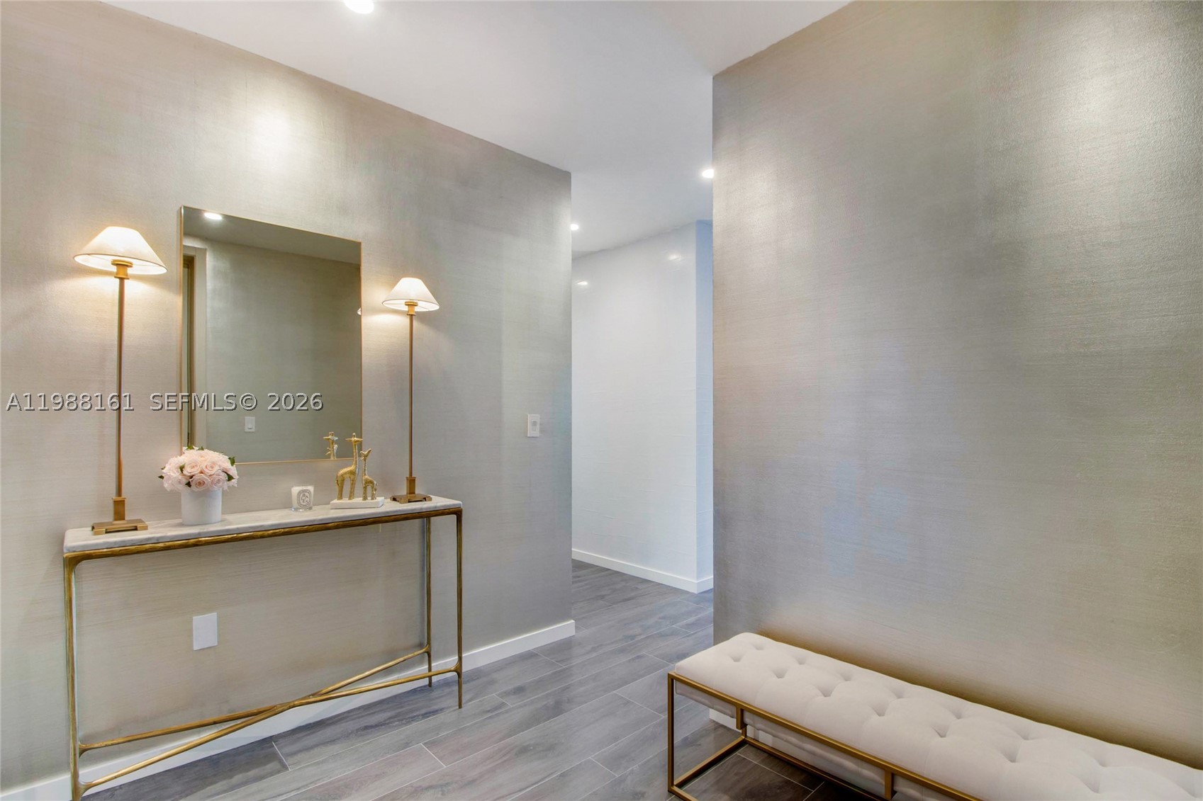 1000 Brickell Plz #PH5807, Miami FL 33131
