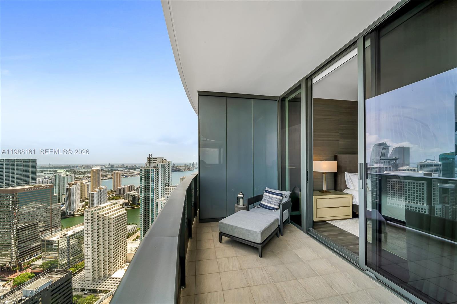 1000 Brickell Plz #PH5807, Miami FL 33131