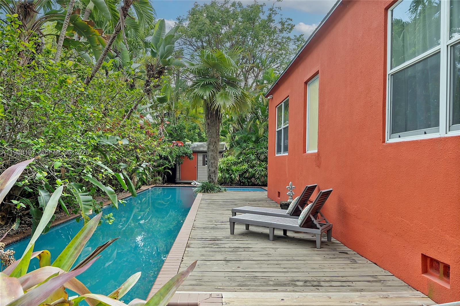 120 SW 24th Rd, Miami FL 33129