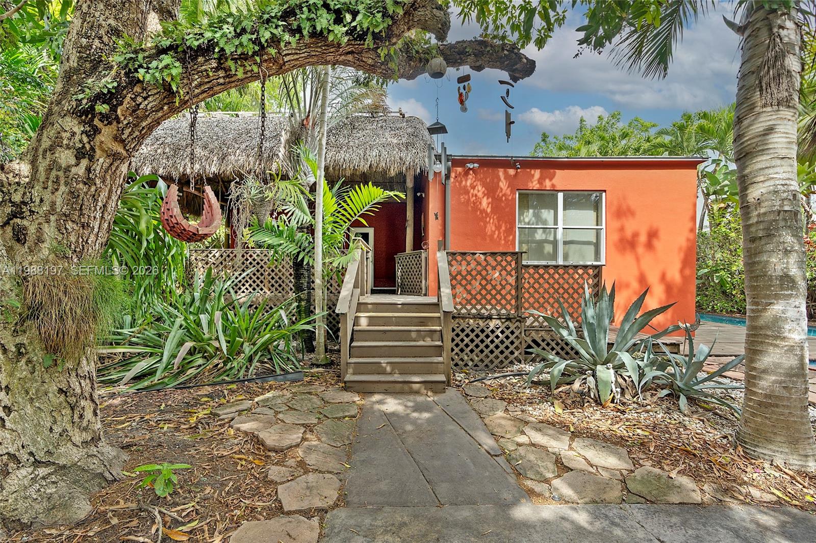 120 SW 24th Rd, Miami FL 33129
