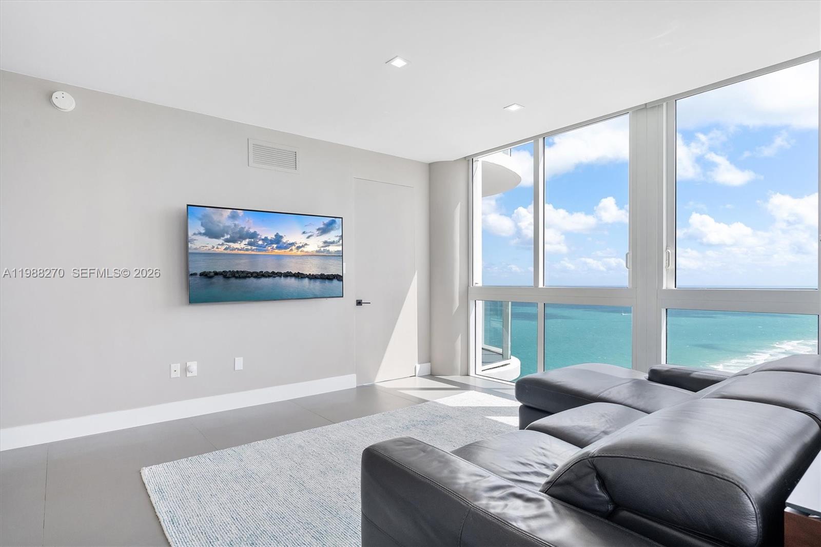 6365 Collins Ave #4307, Miami Beach FL 33141