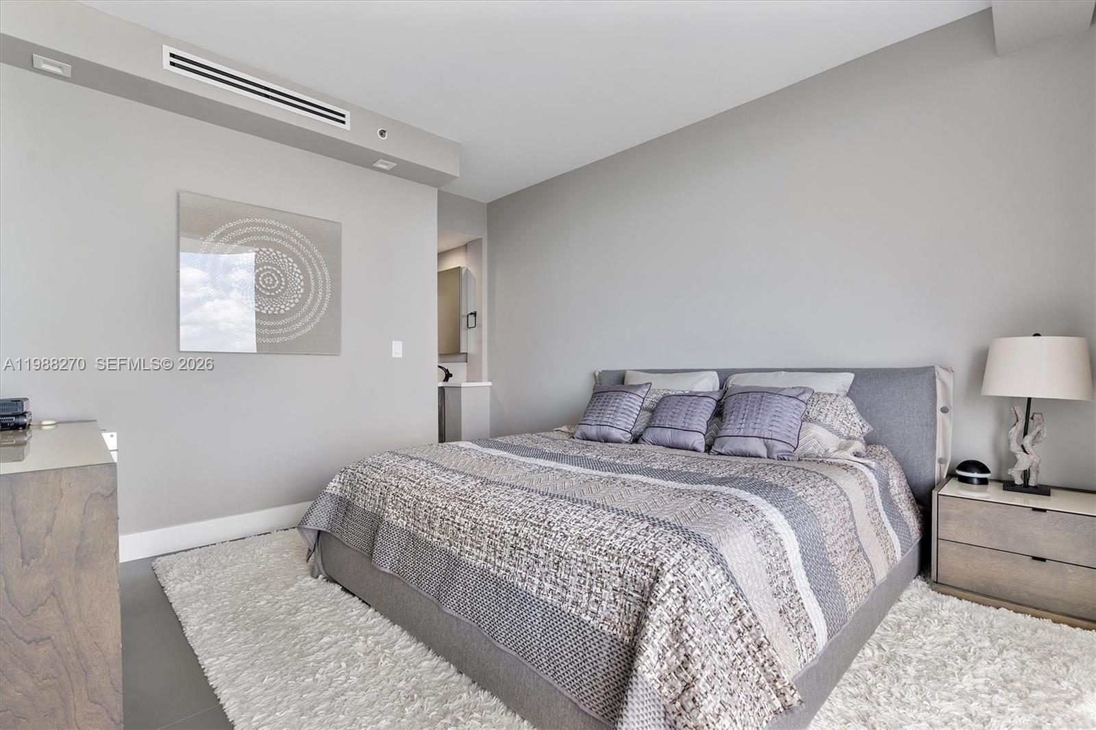 6365 Collins Ave #4307, Miami Beach FL 33141