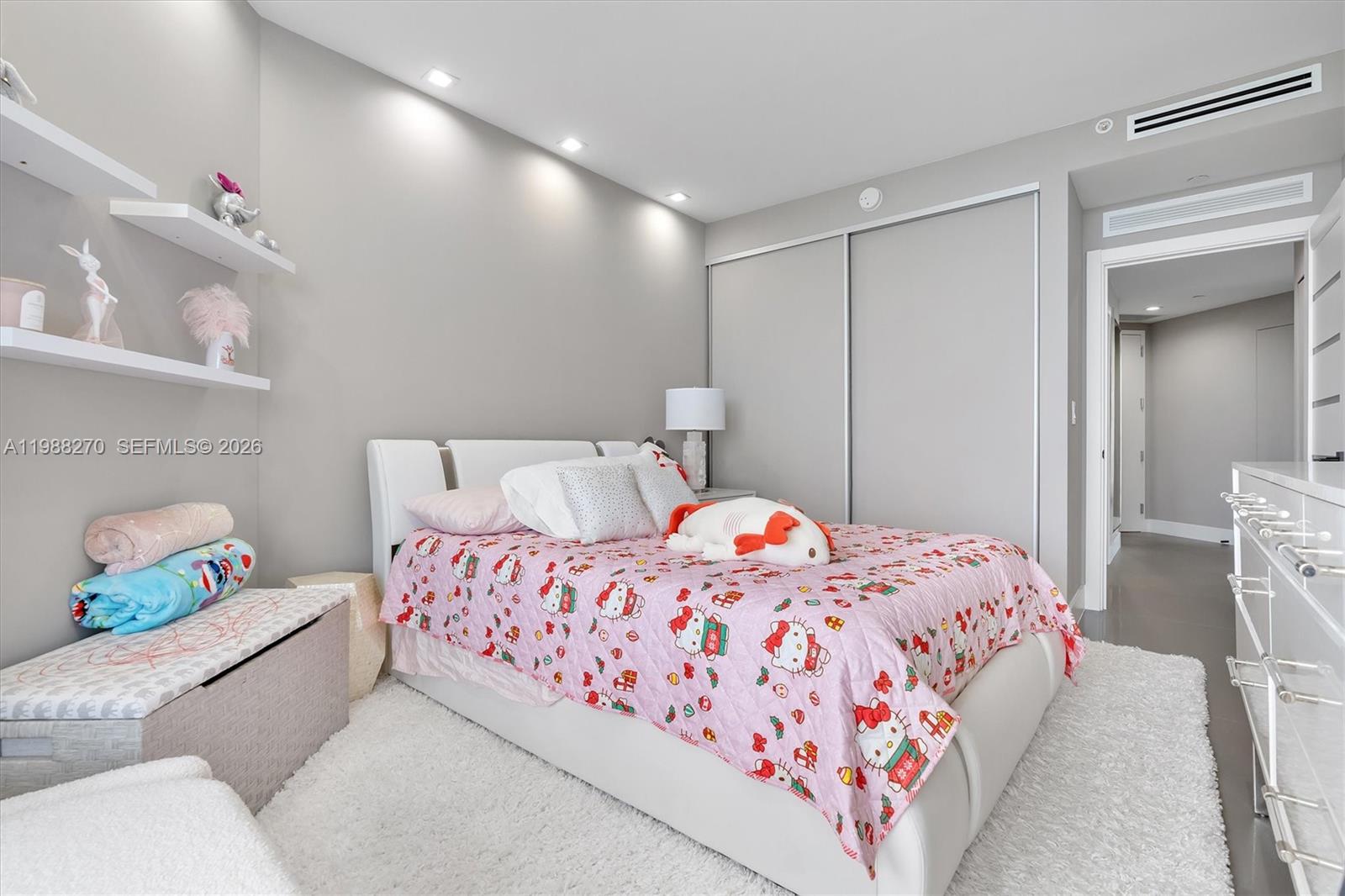 6365 Collins Ave #4307, Miami Beach FL 33141