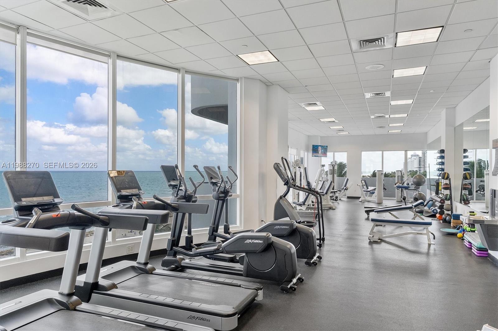 6365 Collins Ave #4307, Miami Beach FL 33141