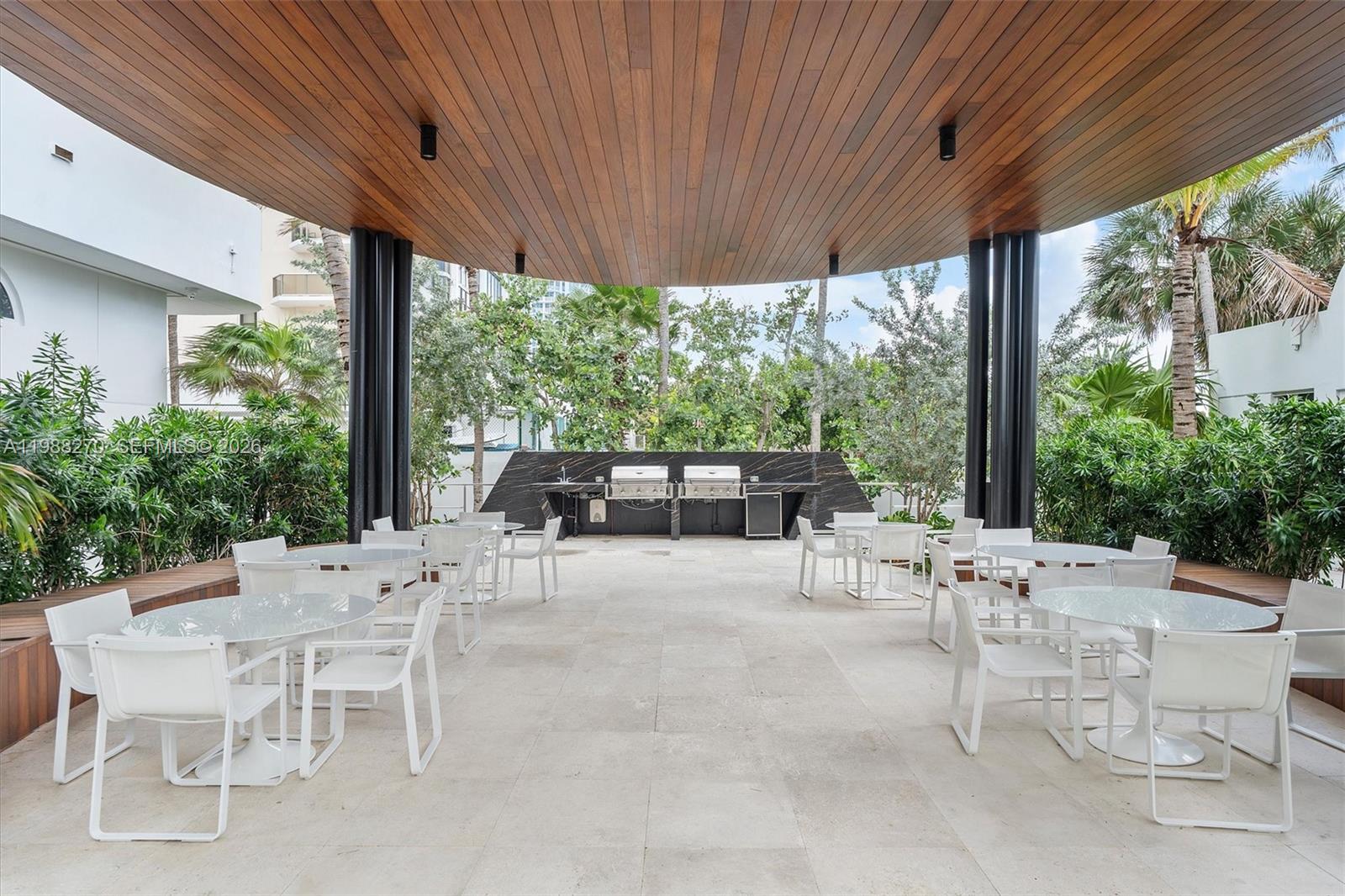 6365 Collins Ave #4307, Miami Beach FL 33141