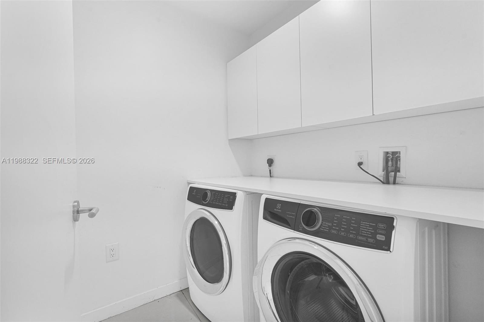 851 NE 1st Ave #2912, Miami FL 33132