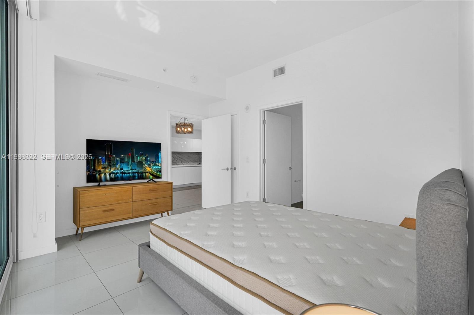 851 NE 1st Ave #2912, Miami FL 33132