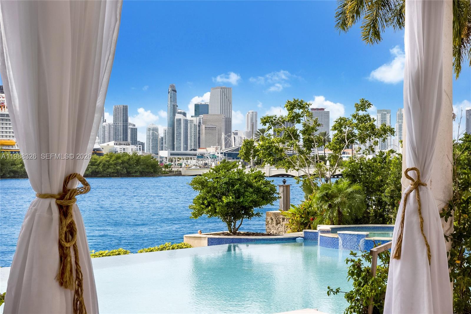 100 Palm Ave, Miami Beach FL 33139