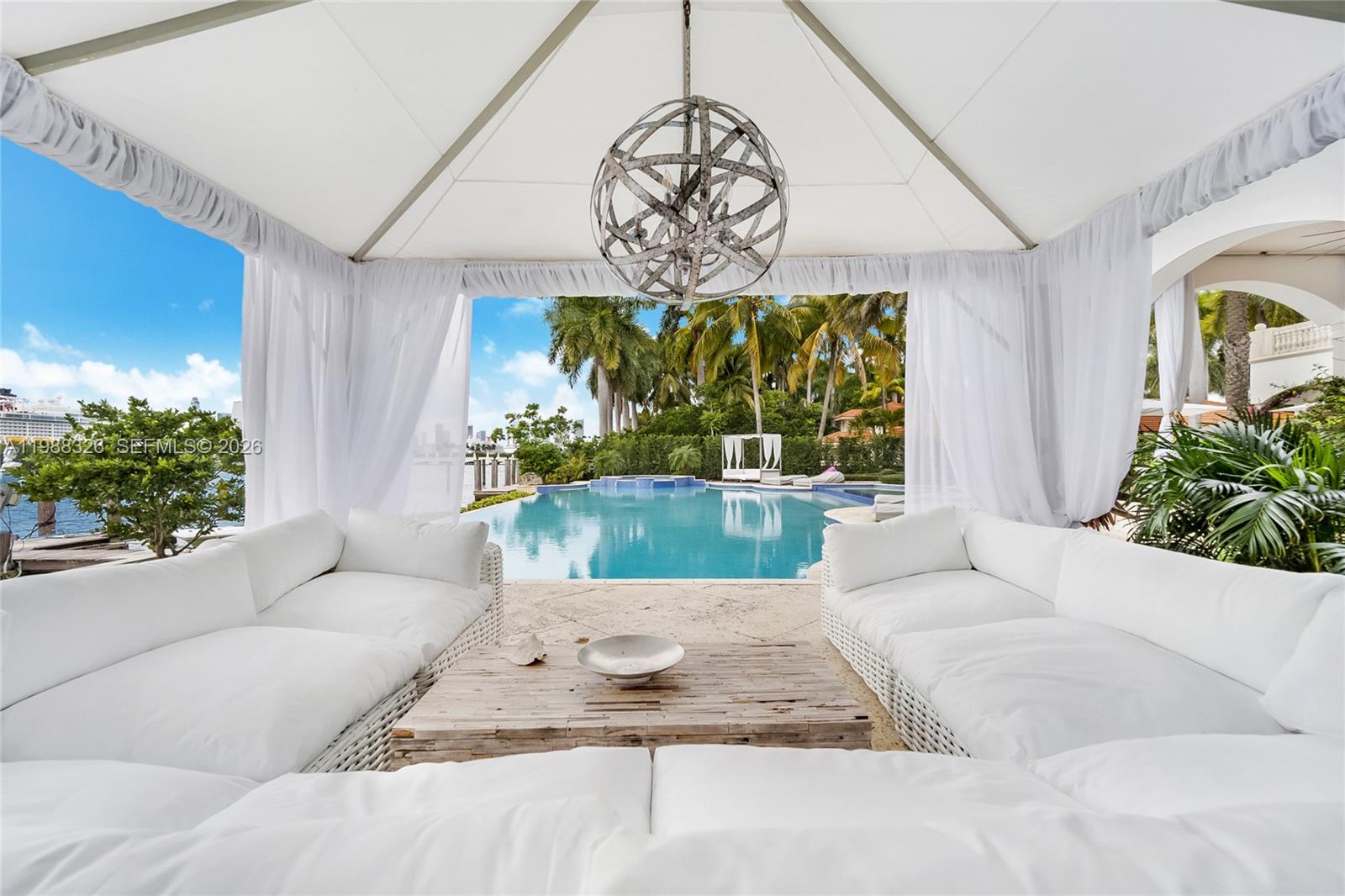 100 Palm Ave, Miami Beach FL 33139