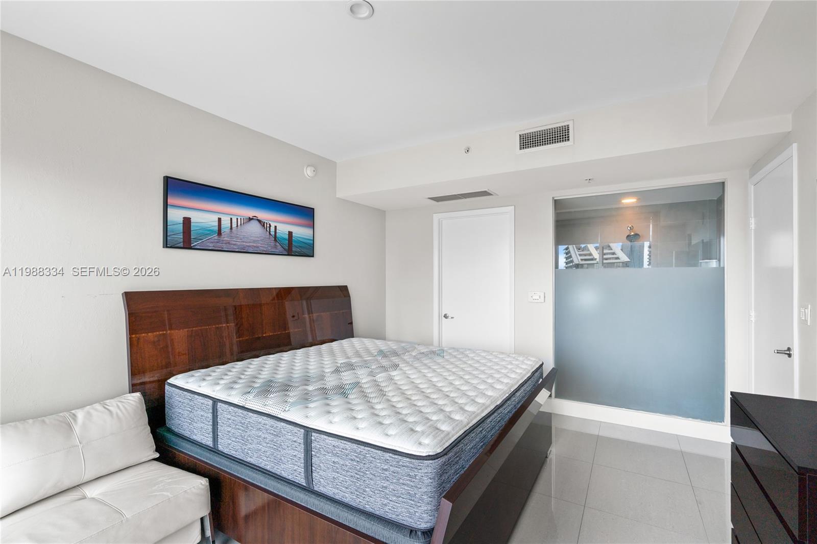 92 SW 3rd St #4702, Miami FL 33130