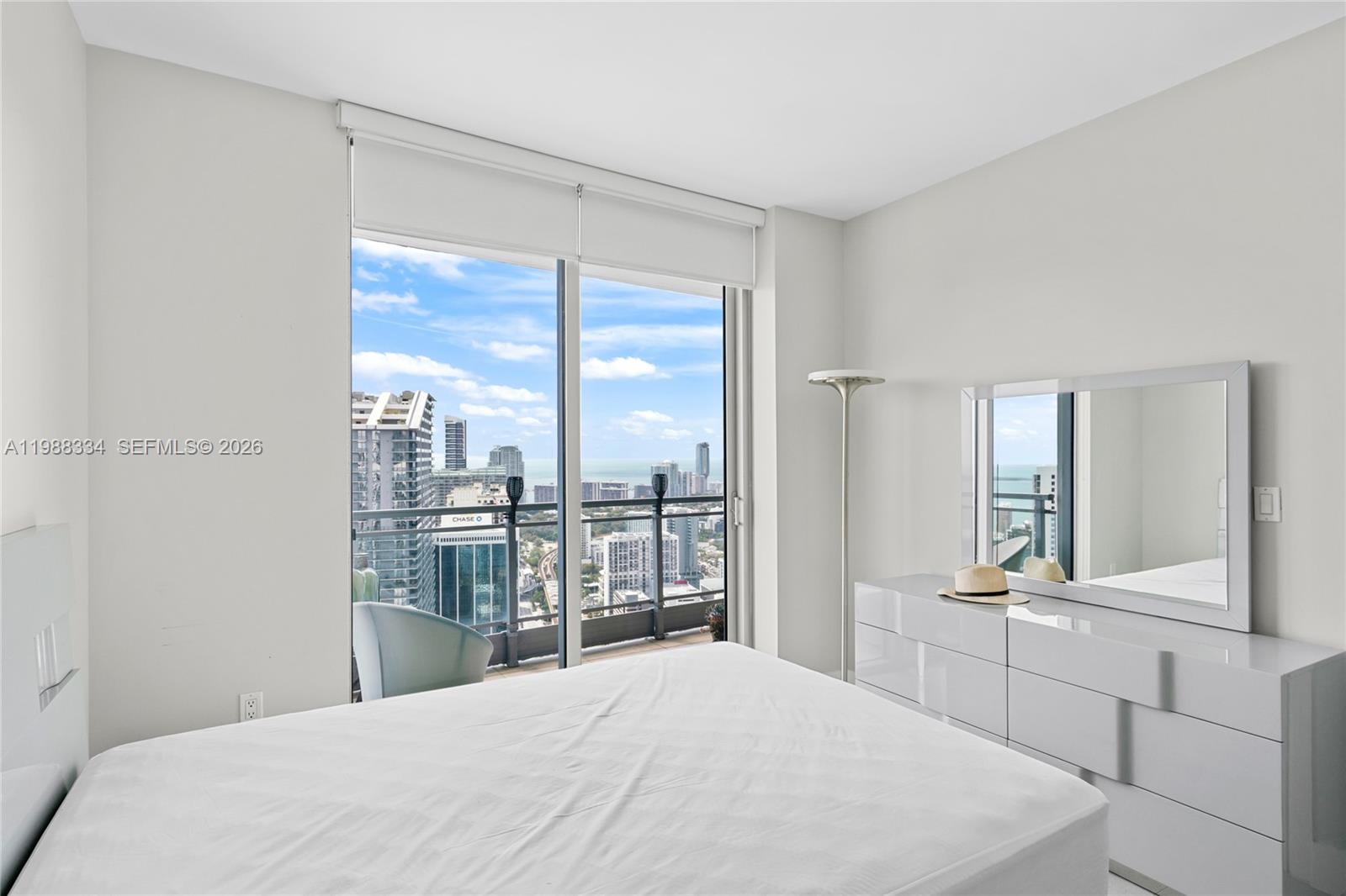 92 SW 3rd St #4702, Miami FL 33130