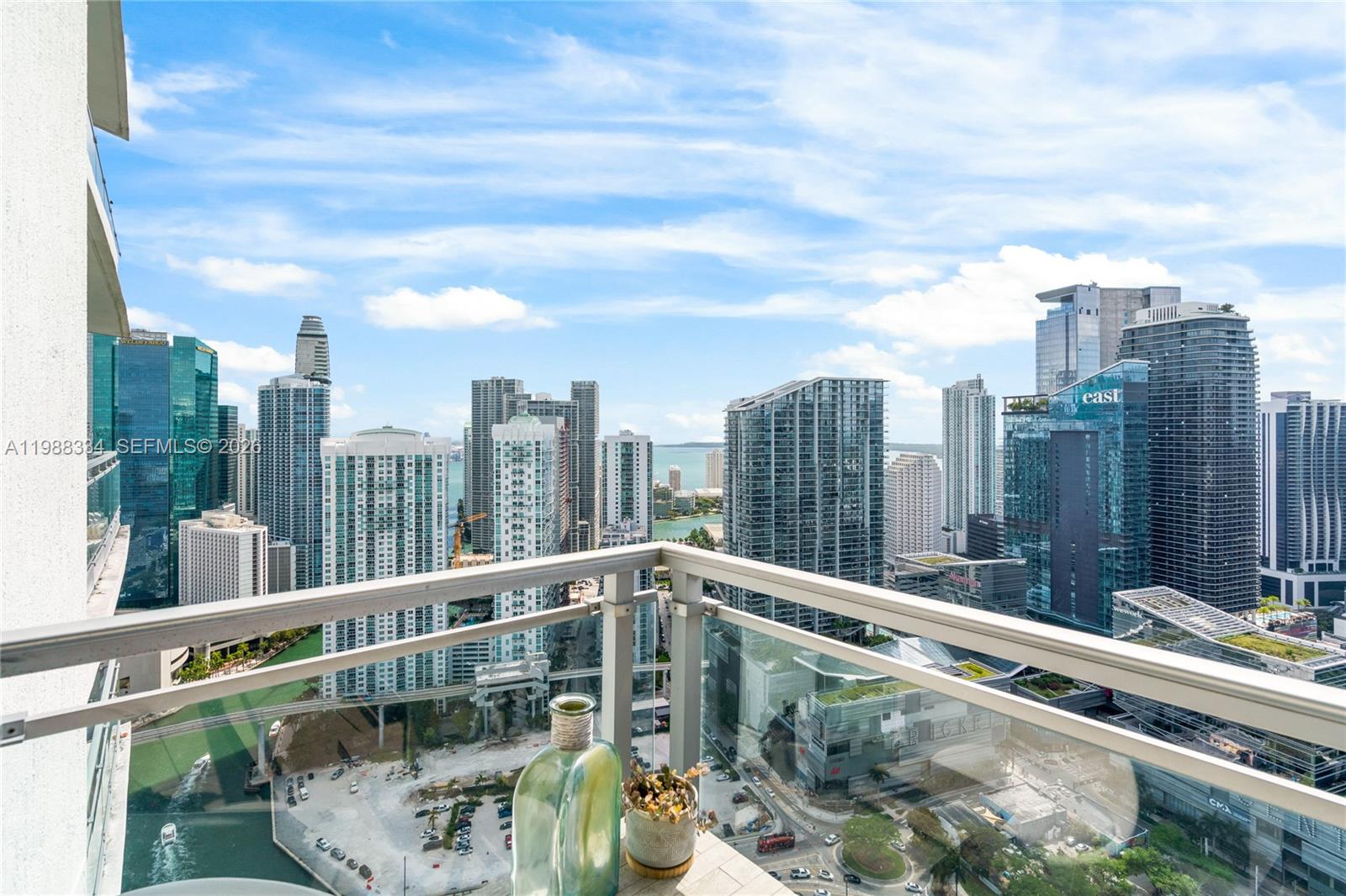 92 SW 3rd St #4702, Miami FL 33130
