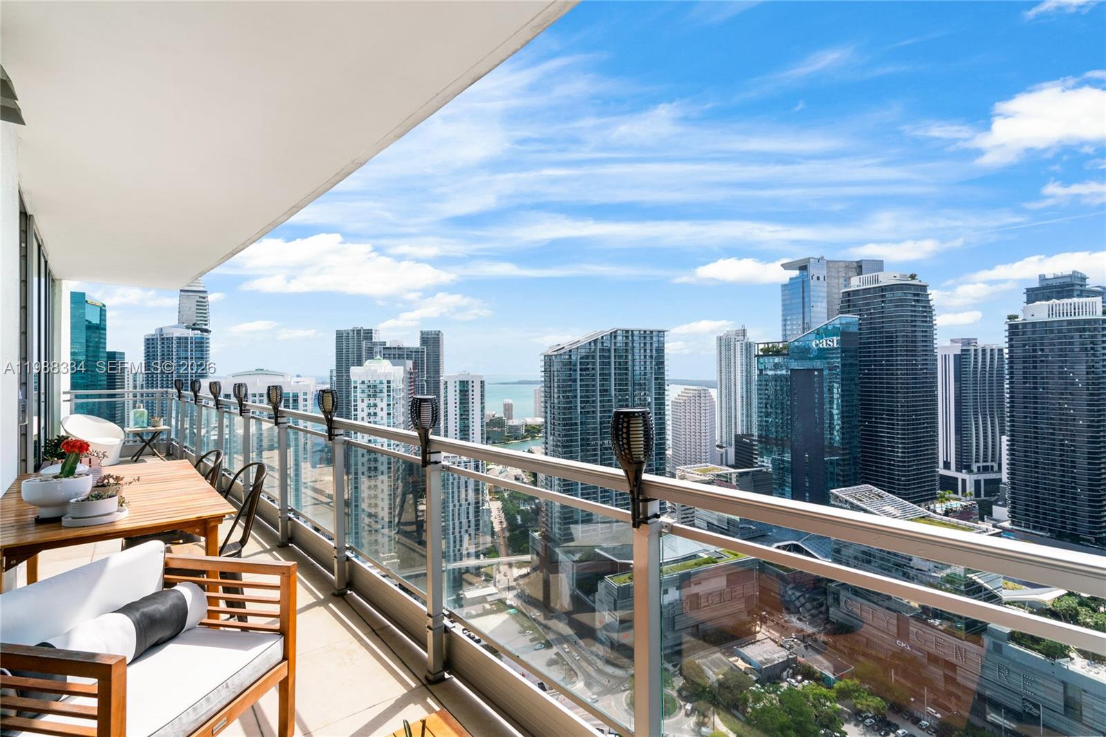 92 SW 3rd St #4702, Miami FL 33130
