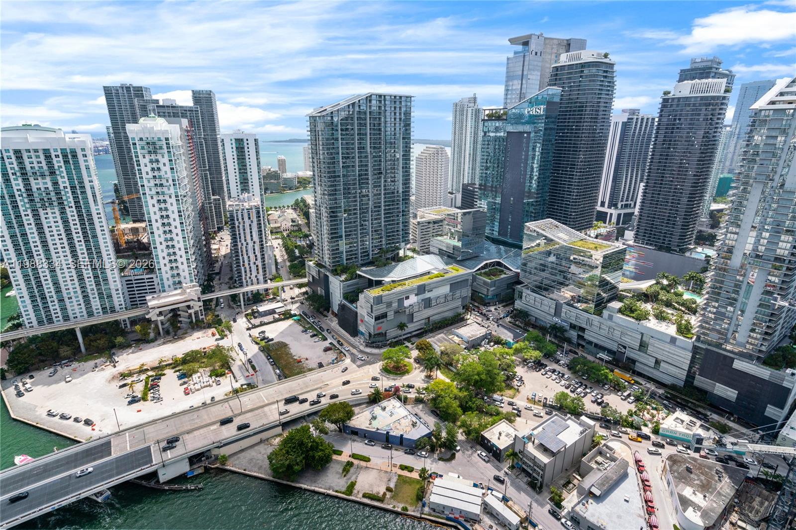 92 SW 3rd St #4702, Miami FL 33130