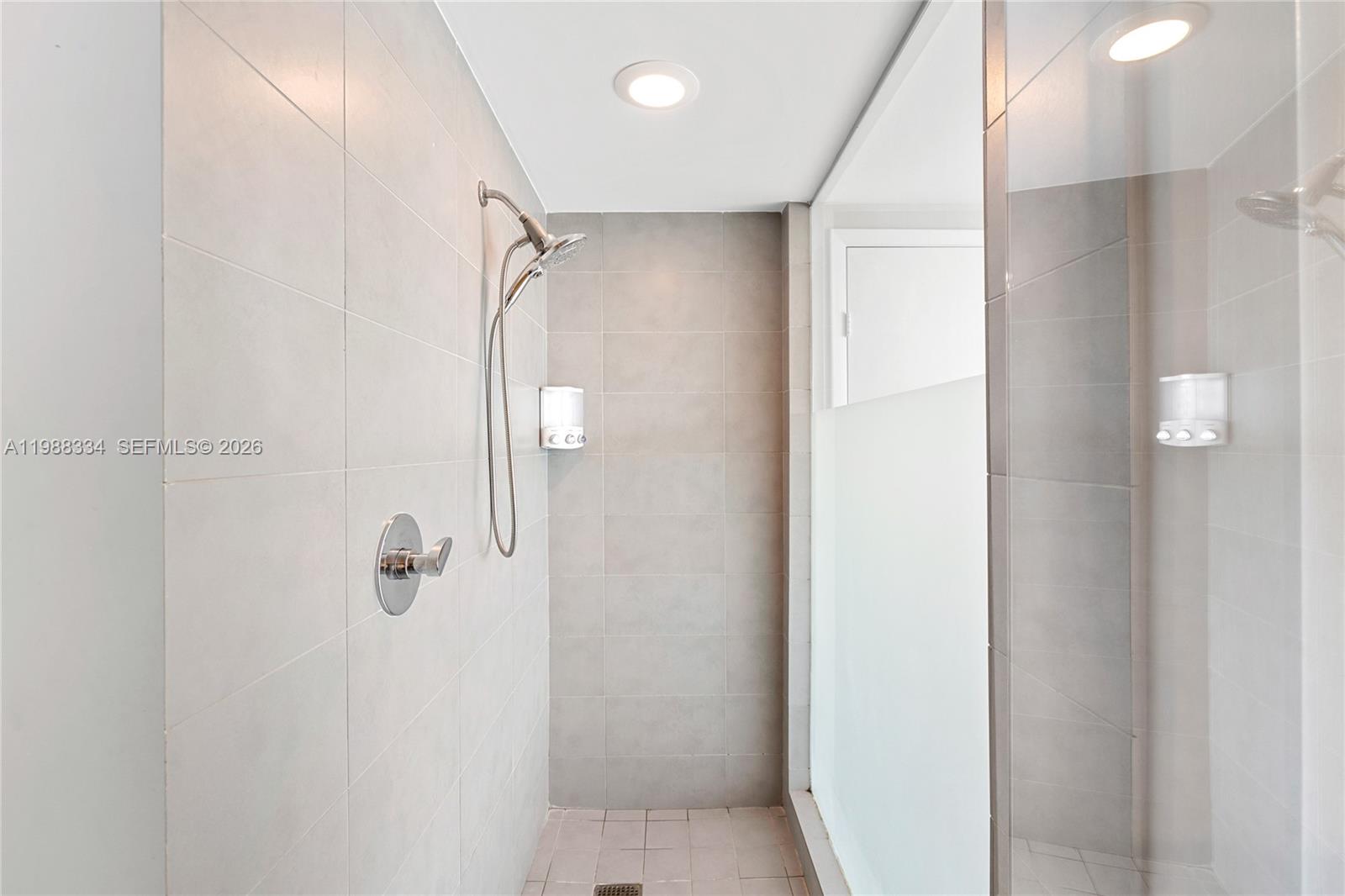92 SW 3rd St #4702, Miami FL 33130
