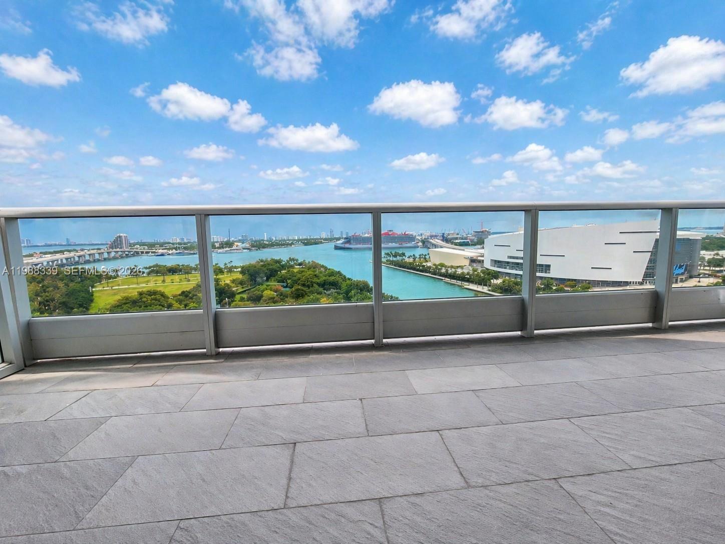 900 Biscayne Blvd #1704, Miami FL 33132