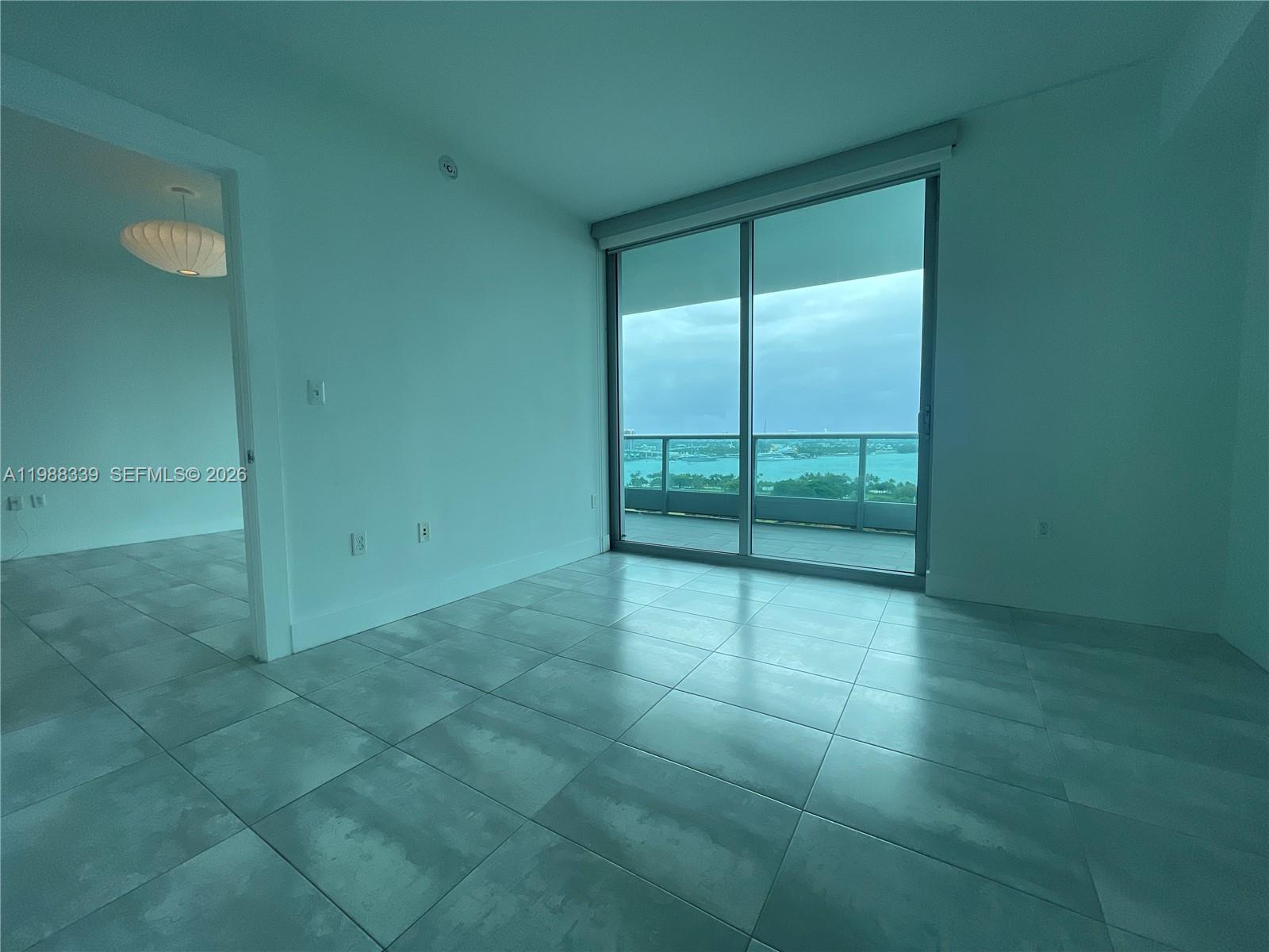 900 Biscayne Blvd #1704, Miami FL 33132