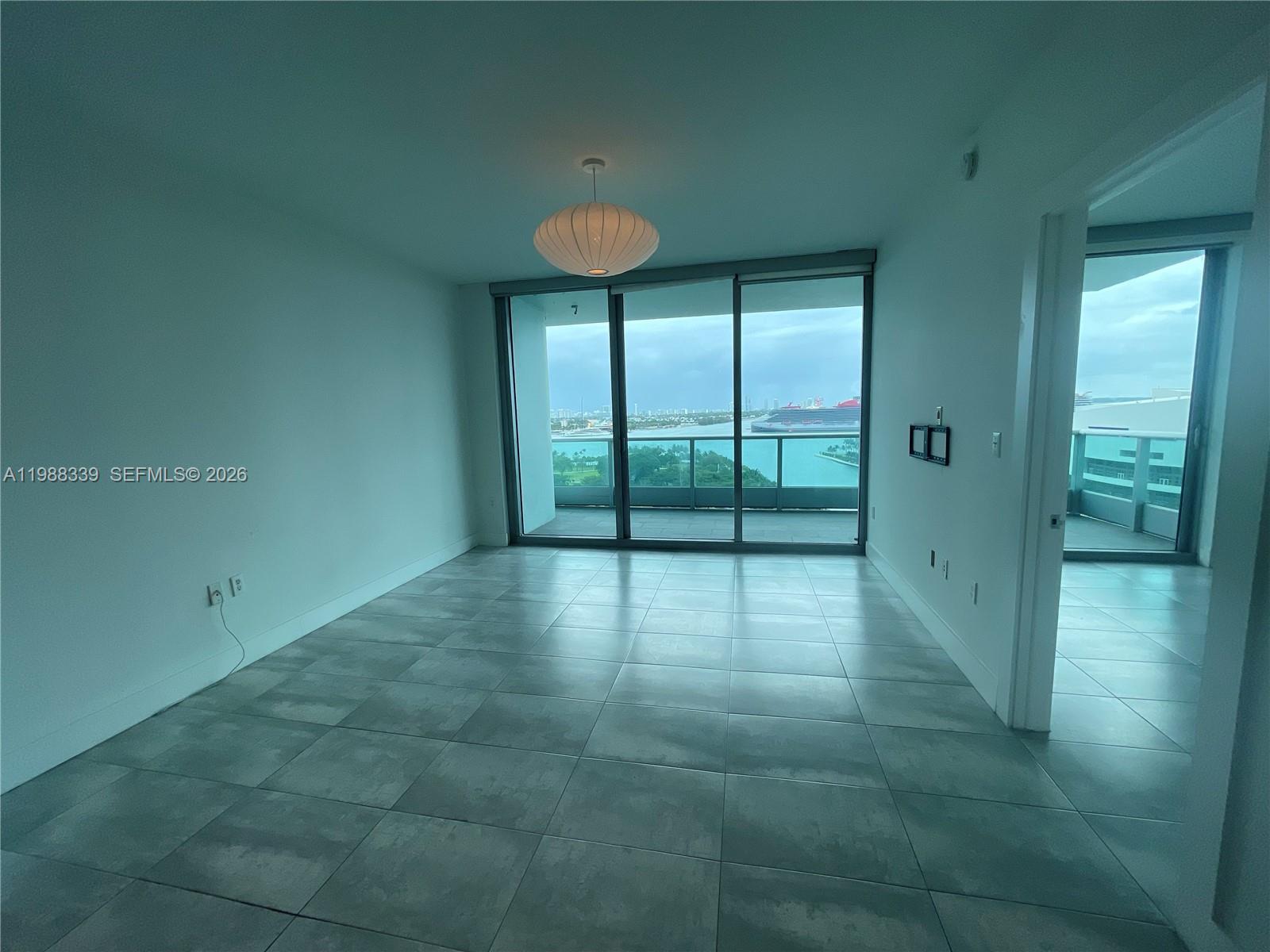 900 Biscayne Blvd #1704, Miami FL 33132