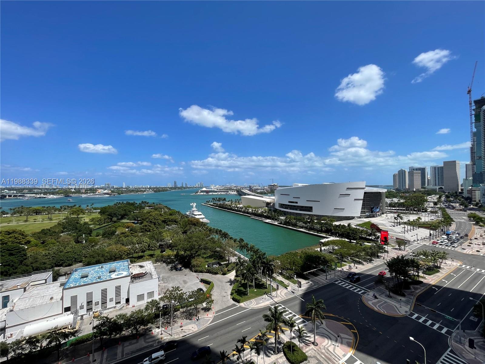 900 Biscayne Blvd #1704, Miami FL 33132