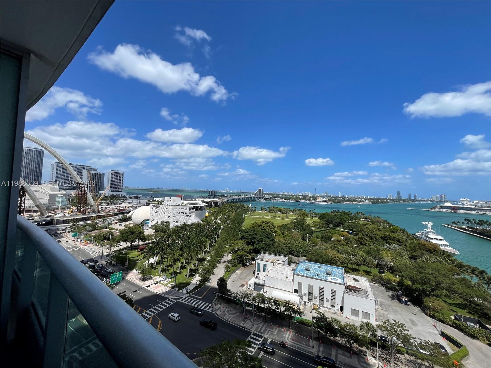 900 Biscayne Blvd #1704, Miami FL 33132
